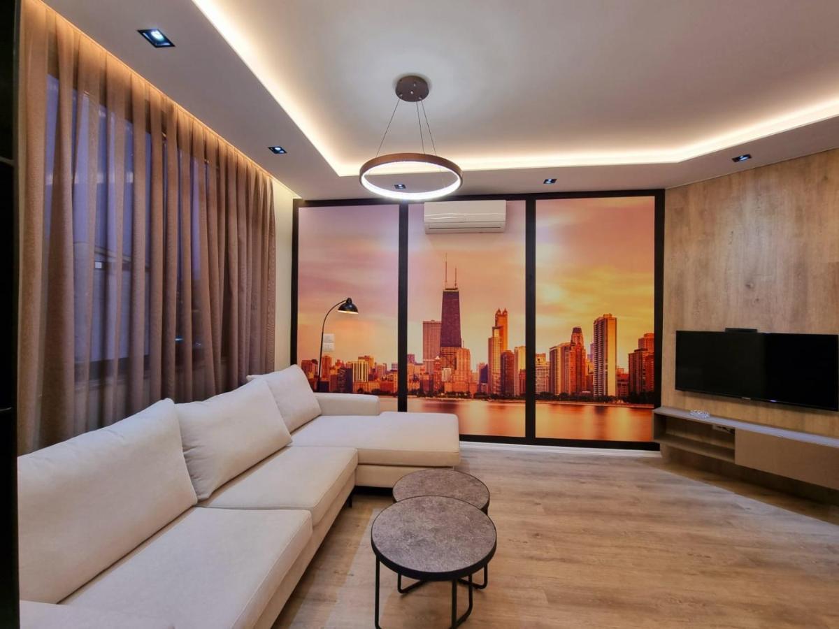 Newly Renovated Apartment تيرانا المظهر الخارجي الصورة