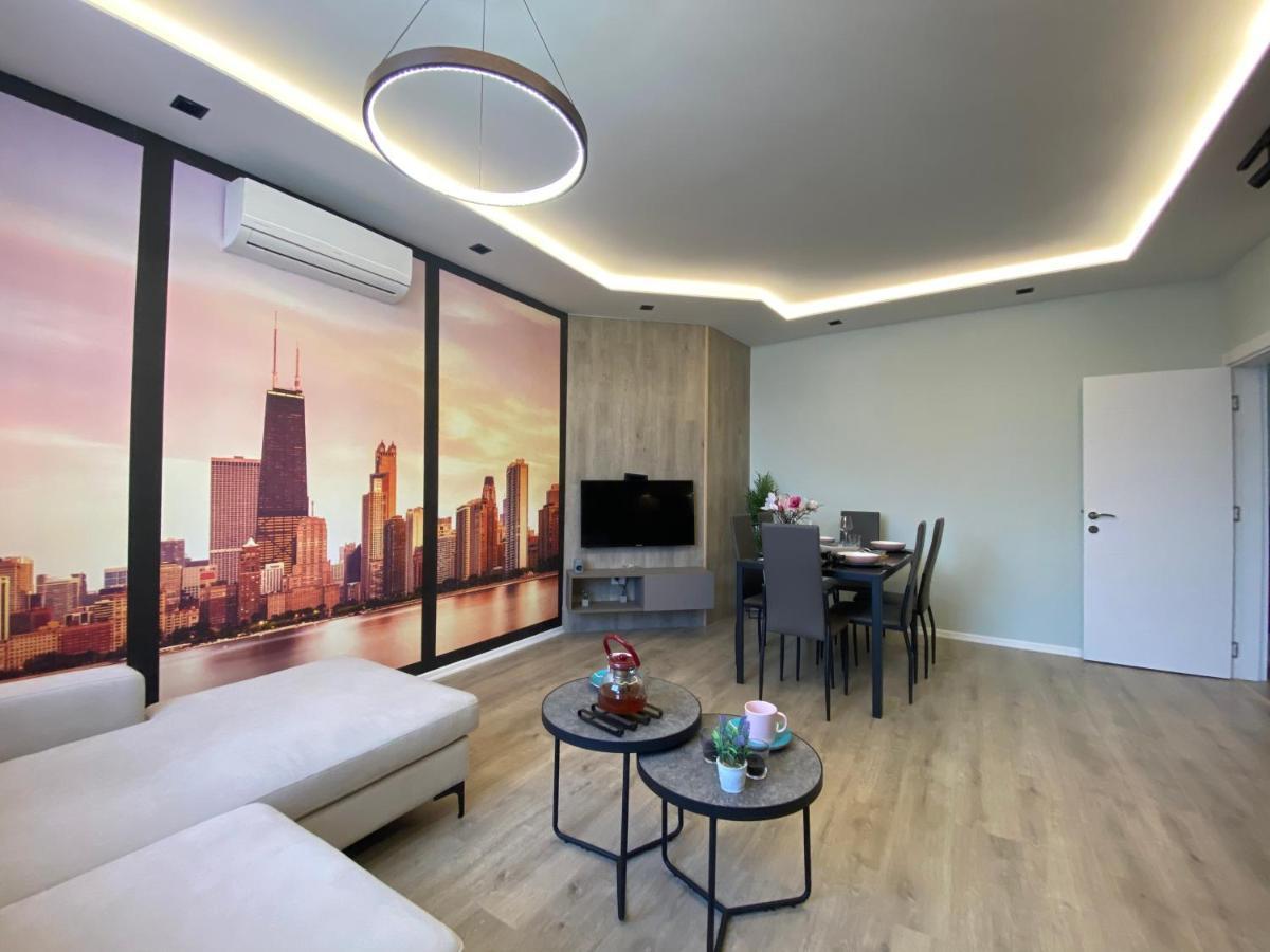 Newly Renovated Apartment تيرانا المظهر الخارجي الصورة