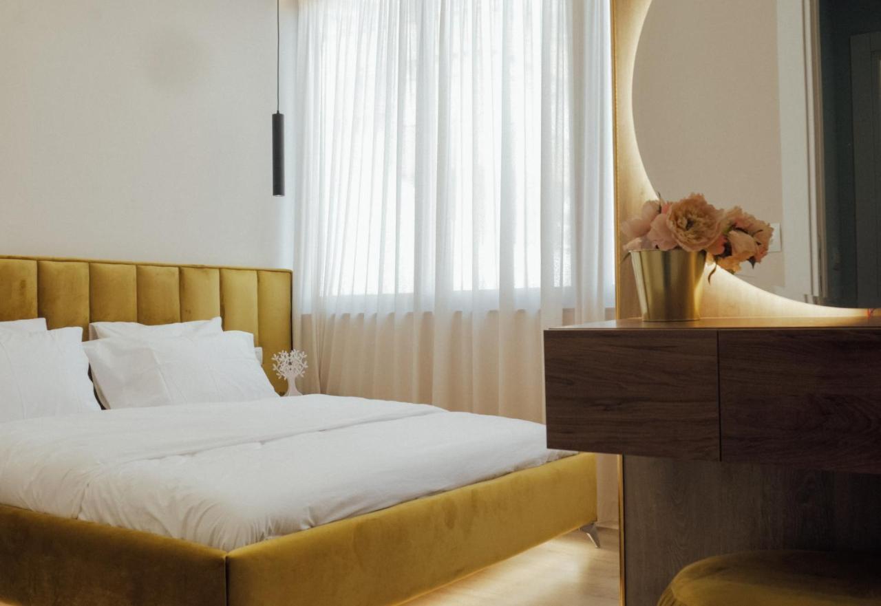 Newly Renovated Apartment تيرانا المظهر الخارجي الصورة