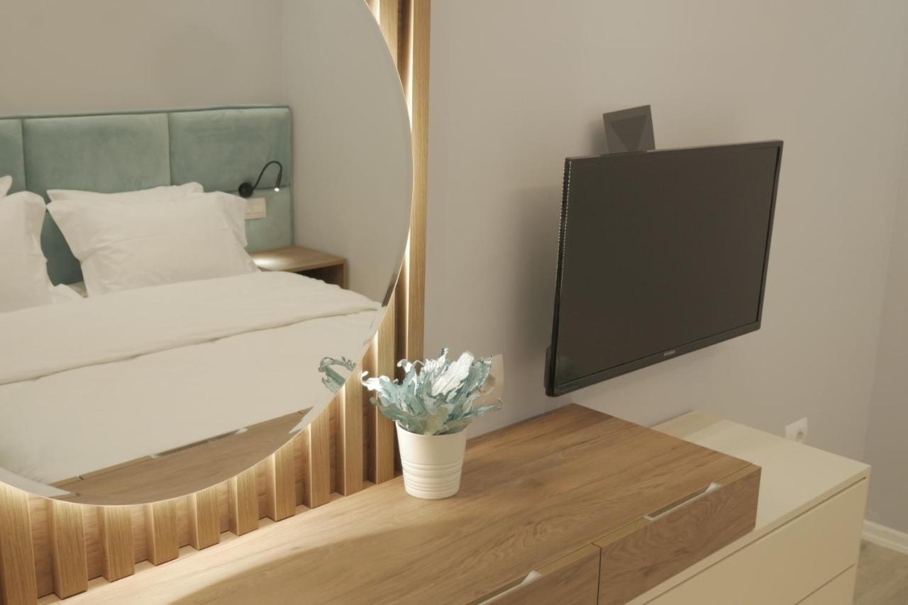 Newly Renovated Apartment تيرانا المظهر الخارجي الصورة