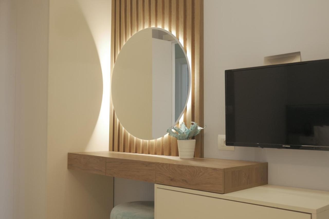 Newly Renovated Apartment تيرانا المظهر الخارجي الصورة